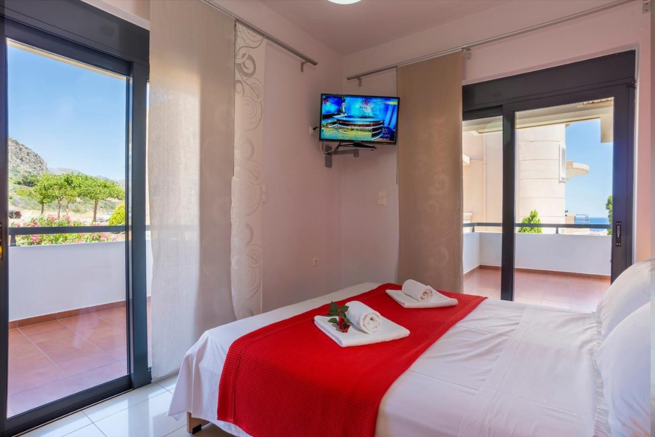 Caravella Luxury Apartments Palaiochora Zewnętrze zdjęcie