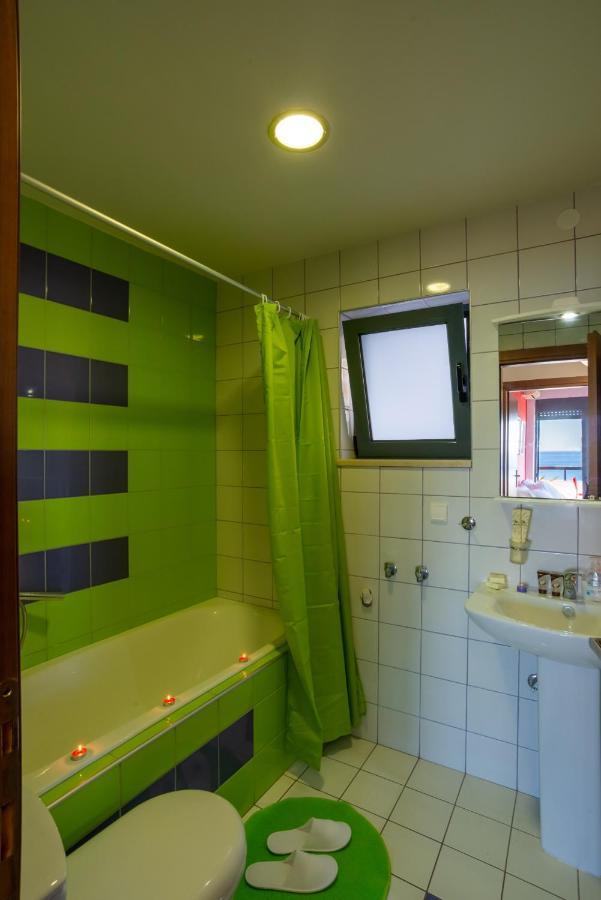 Caravella Luxury Apartments Palaiochora Zewnętrze zdjęcie