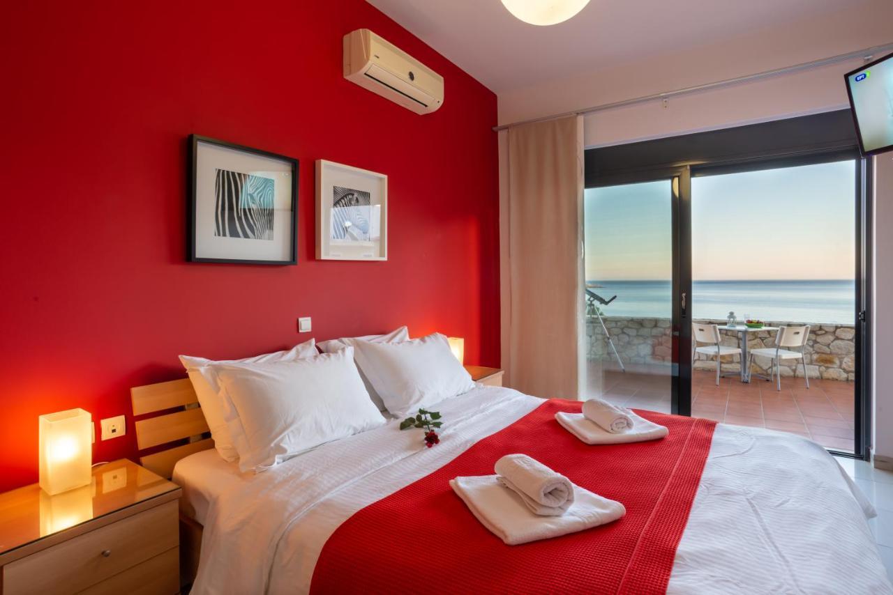 Caravella Luxury Apartments Palaiochora Zewnętrze zdjęcie